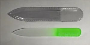 PILNÍK SKLENENÝ 9 cm farebný