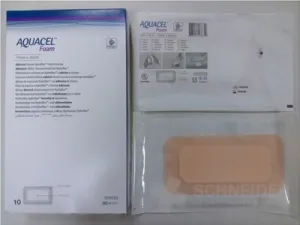 AQUACEL Foam Hydrofiber adhezívne penové krytie