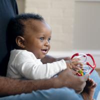 BABY EINSTEIN Hračka lopta senzorická Slide & Swirl™ 3m+