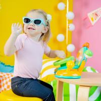 BRIGHT STARTS Hračka hudobná svetelná volant Lights&Colors Driver™ 6m+