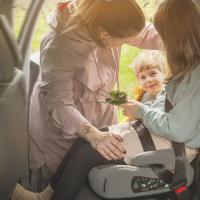 PETITE&MARS Podsedák Optimus Pro i-Size Black Air 125 - 150 cm (22-36 kg)