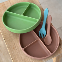 PETITE&MARS Príbor silikónový Take&Match Velvet Latte 6m+