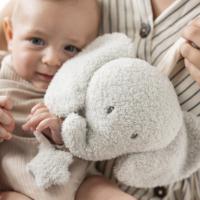 NATTOU Hračka hudobná Teddy obláčik 25 cm, 0m+