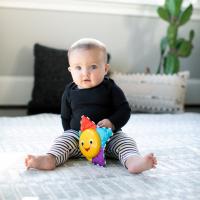 BABY EINSTEIN Hračka hudobná svetelná hviezdička Star Bright Symphony™  0m+