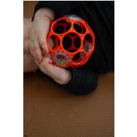 OBALL Hračka Oball RATTLE 10 cm 0m+ orange + 50 ml Aquaint