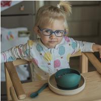 PETITE&MARS Set jedálenský silikónový TAKE&MATCH 4 ks Misty Green - Desert Sand 6m+