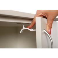 Dreambaby Bezpečnostný zámok na skrinky a šuflíky, 2ks