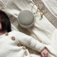 Membantu Echo Prenosný prehrávač bieleho šumu – Biely