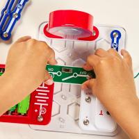Miniland - zabawki edukacyjne Miniland Electrofun DIY FM Rádio Vedecká sada - Postav si vlastný prijímač