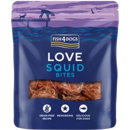 FISH4DOGS Maškrty pre psov LOVE kalmáre 80 g